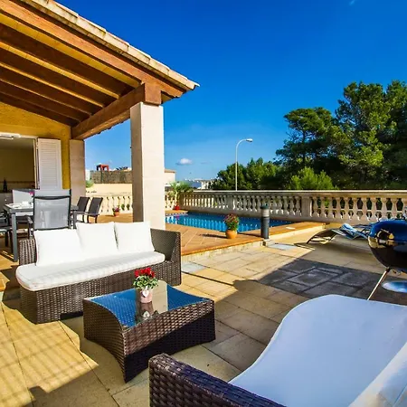 Homestay Del Mar *